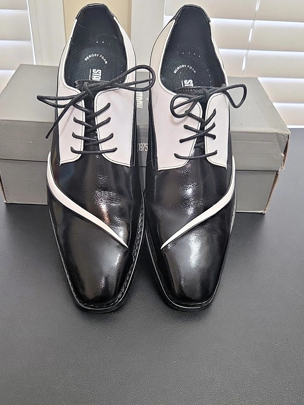 Stacy Adams Men's Leather Color Block Oxfords US 9M Like New